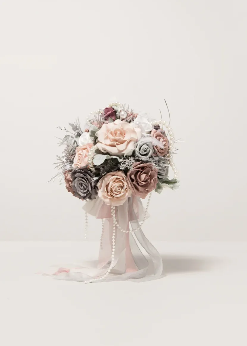 Royal Sphere Eregance Bouquet