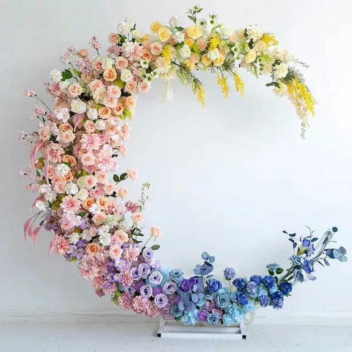 結婚式のパーティーの提案の装飾のための月の花アーチセット