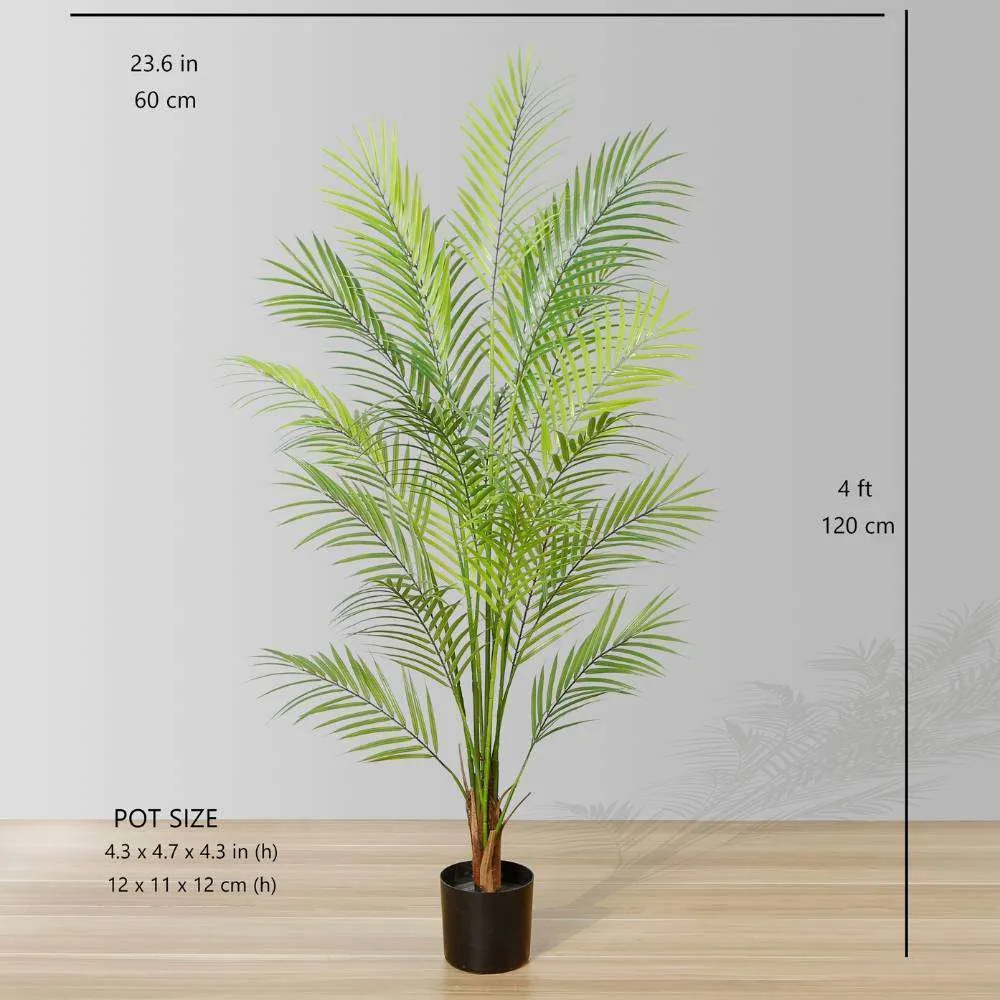 人工のアレカヤシの木が鉢植え植物