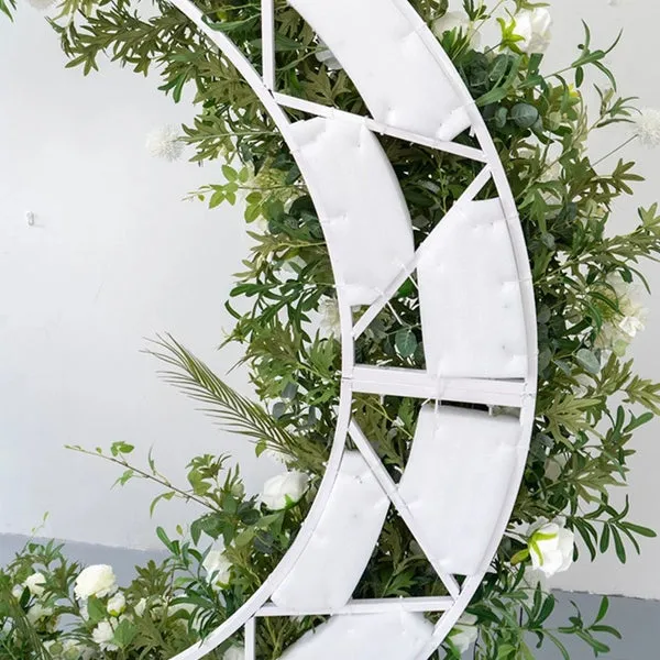 結婚式のパーティーの提案の装飾のための月の花アーチセット