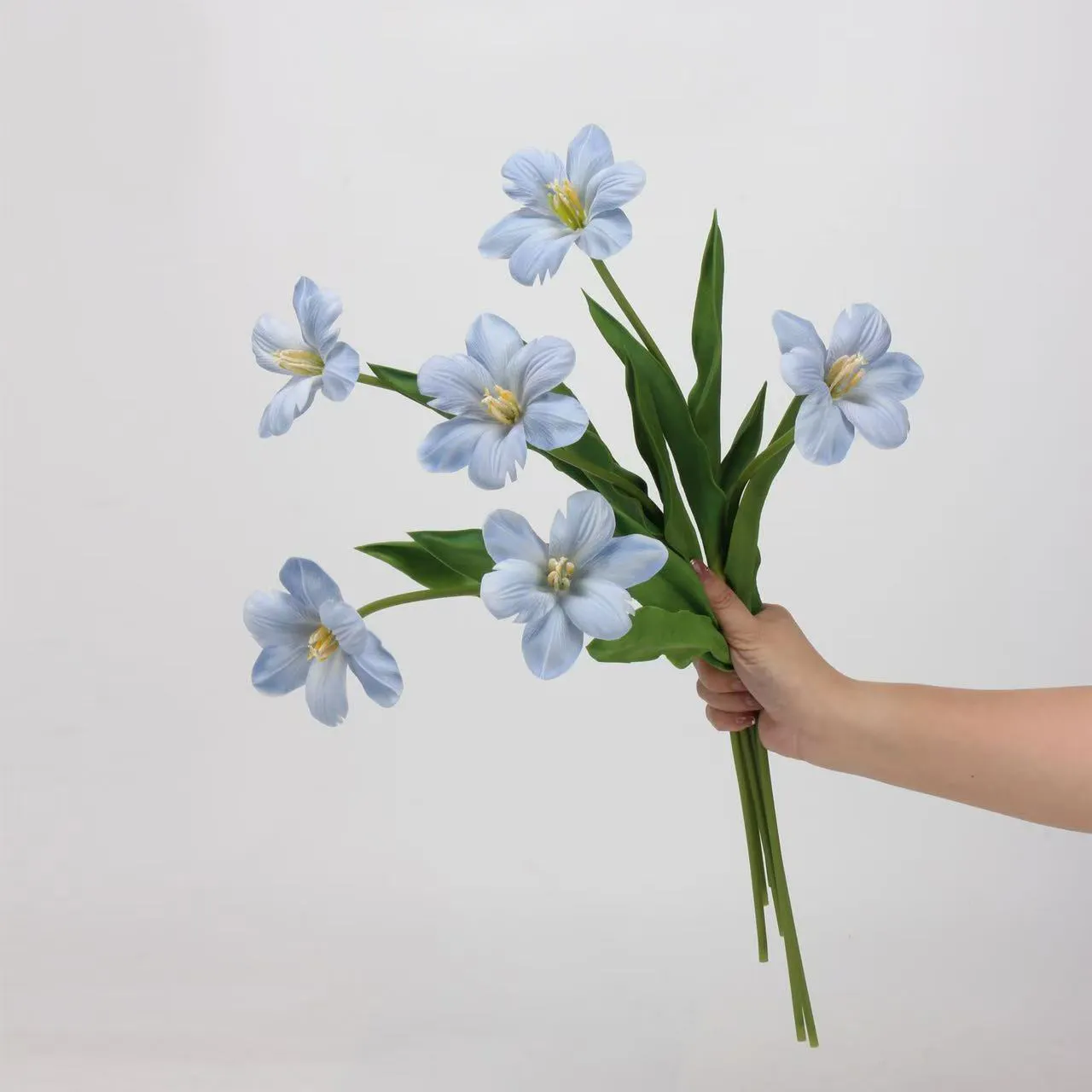 Solutions of fake flower wedding decorations