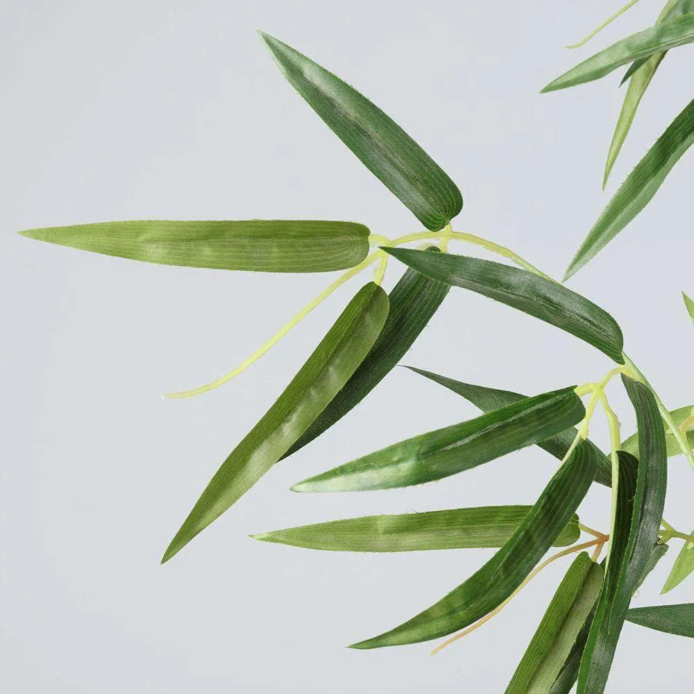 人工竹の鉢植え植物
